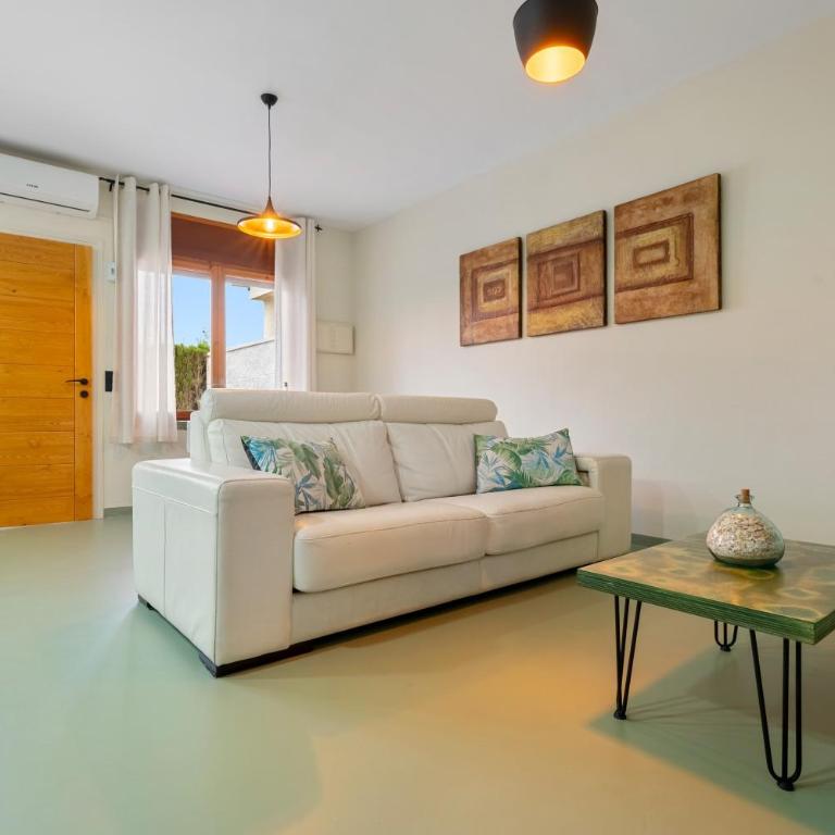 Carpa - Two-Bedroom House - 15