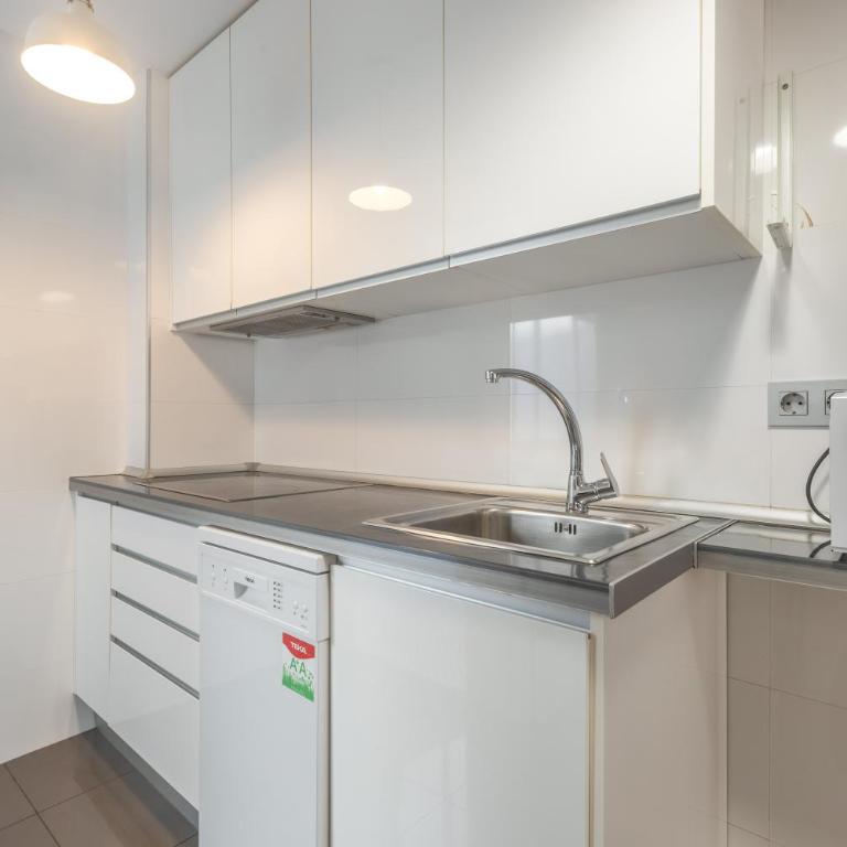 Malaga Vialia Estación Ave y tren - Apartamento Superior con balcón - 6