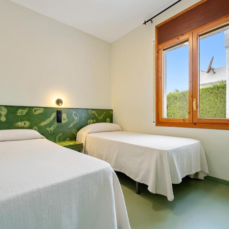Carpa - Two-Bedroom House - 12