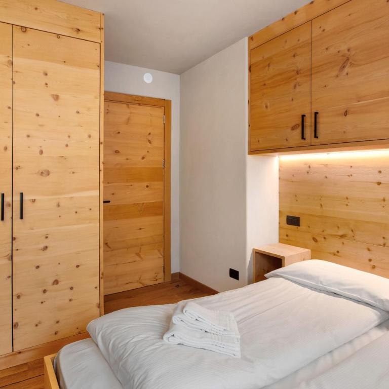 Quattropassi Bormio - Appartamento Deluxe con 2 Camere da Letto e Vista Giardino - 31