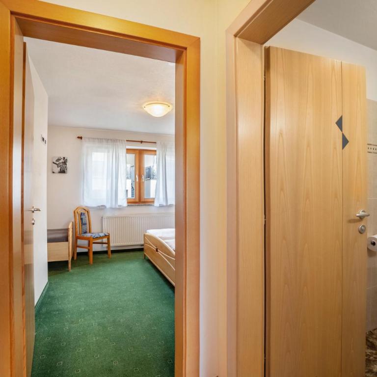 Hotel Klausthaler - Superior Apartment mit 1 Schlafzimmer und Balkon - 7