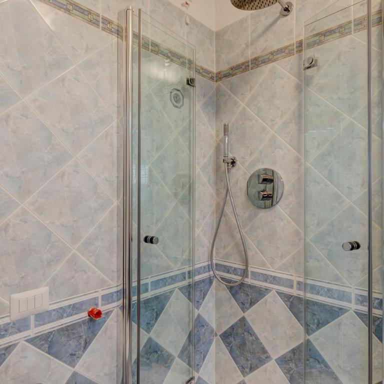 Chalet Meridiana Appartamento 6 - Appartamento Deluxe con 2 Camere da Letto e Balcone - 19