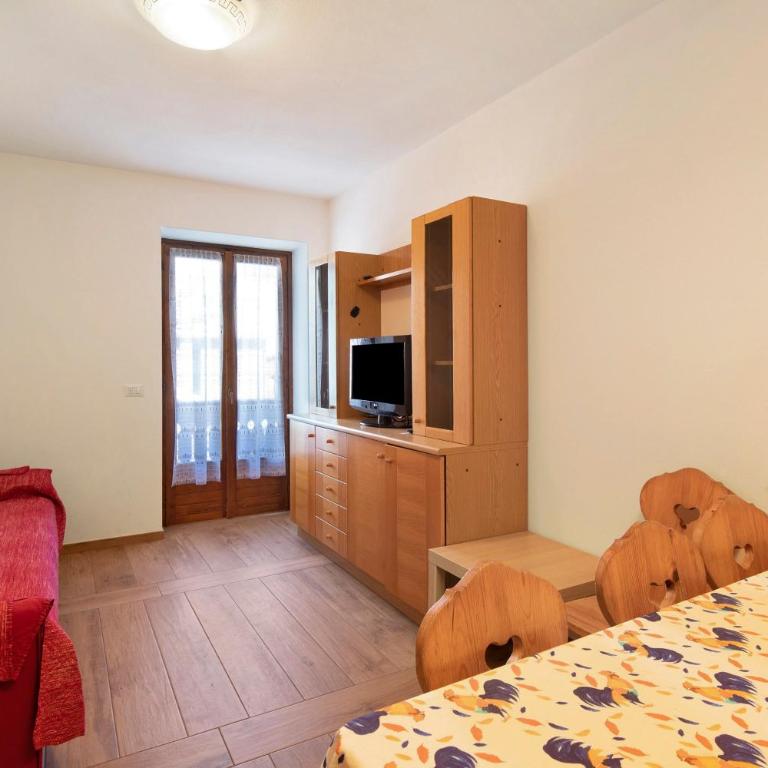 Chalet Meridiana Appartamento 6 - Appartamento Deluxe con 2 Camere da Letto e Balcone - 6