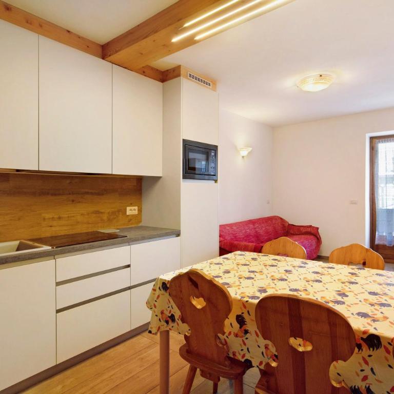 Chalet Meridiana Appartamento 6 - Appartamento Deluxe con 2 Camere da Letto e Balcone - 10