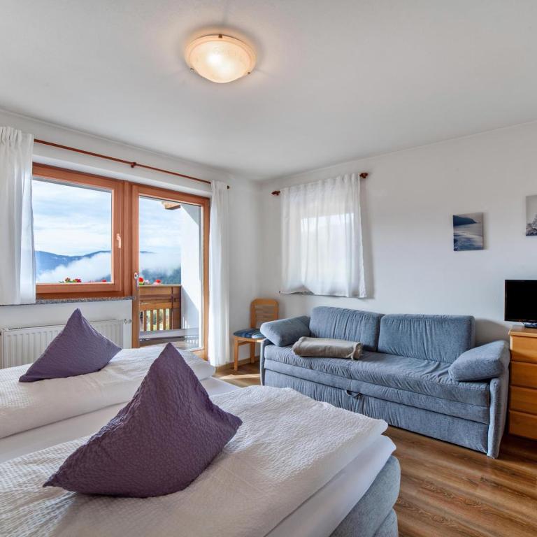 Hotel Klausthaler - Dreibettzimmer mit Dusche - 7