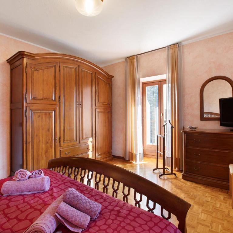 Casa Mauro con vista su Aosta - Appartamento Deluxe con 2 Camere da Letto e Vista Giardino - 16