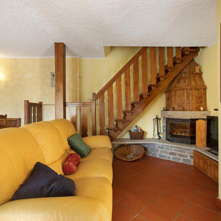 Casa Mauro con vista su Aosta - Appartamento Deluxe con 2 Camere da Letto e Vista Giardino - 4
