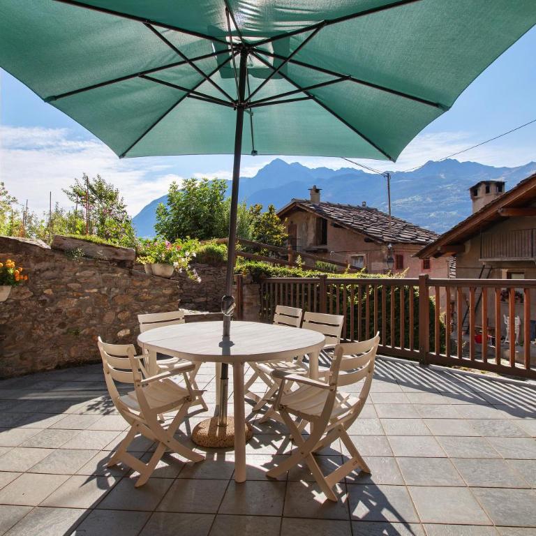 Casa Mauro con vista su Aosta - Appartamento Deluxe con 2 Camere da Letto e Vista Giardino - 2