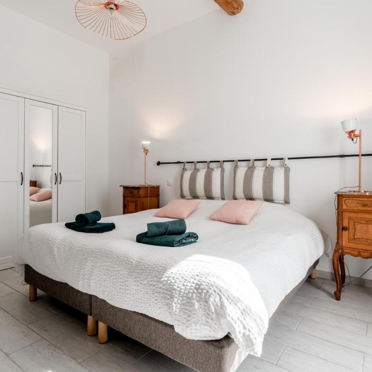 Le Mas de Kitty - Maison d'hôtes - Chambre Double - Vue sur Jardin - 3