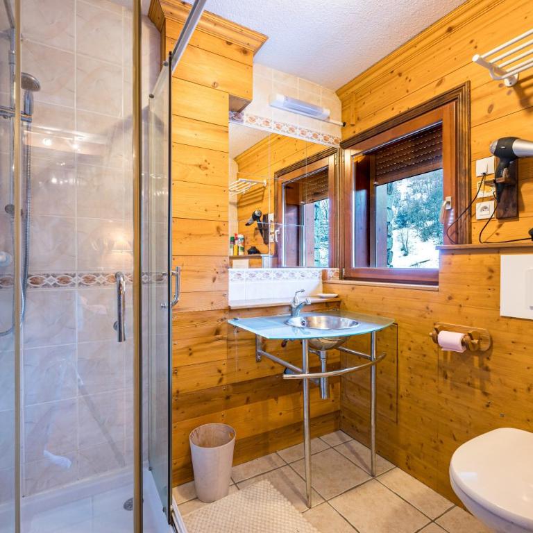 Appartement Génépi dans Chalet 14p - Appartement Supérieur avec Sauna - 16