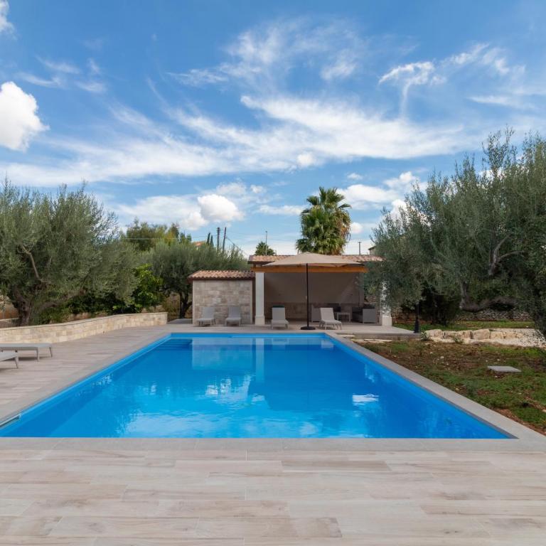 Villa Bartolomeo - Villa con Vista Giardino - 3