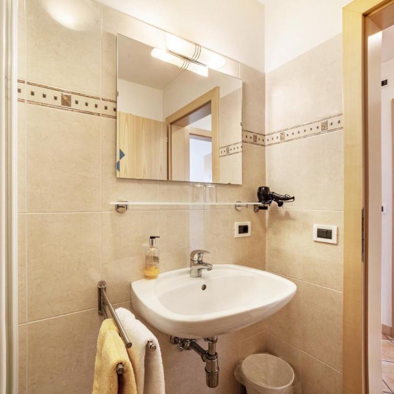 Hotel Klausthaler - Superior Apartment mit 1 Schlafzimmer und Balkon - 12