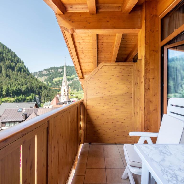 Hotel Residence Gardena Dolomites - Monolocale con Vista Montagna - 2