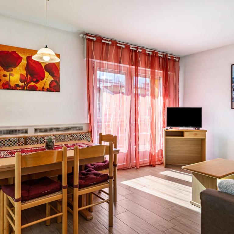 Casa Mara - Appartamento Premium con 3 Camere da Letto e Balcone - 1