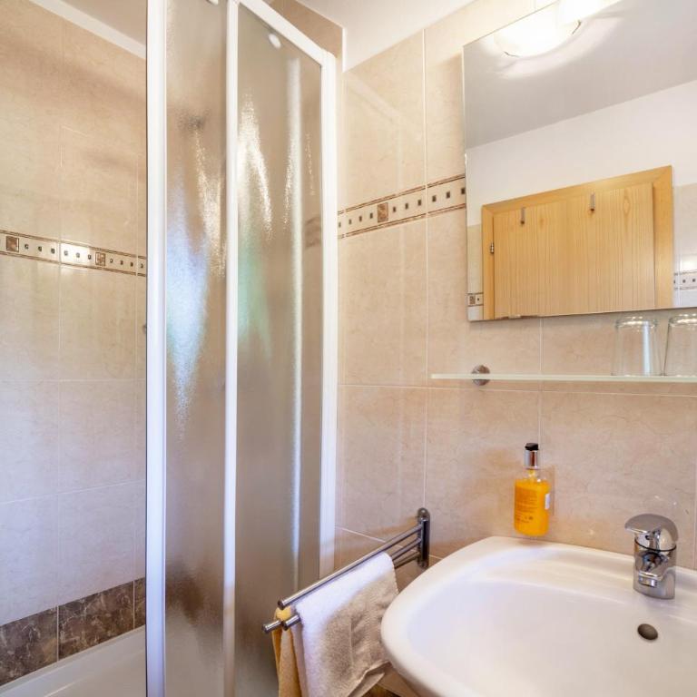 Hotel Klausthaler - Doppelzimmer mit Bergblick - 8