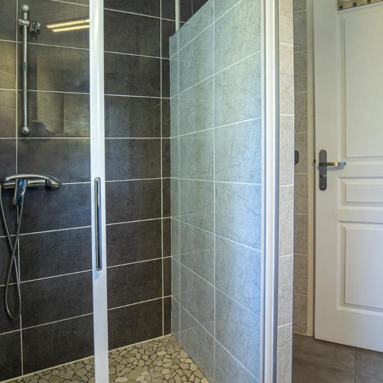 Appartement 6 Personnes Soustons - Two-Bedroom Deluxe Apartment with Garden View - 15