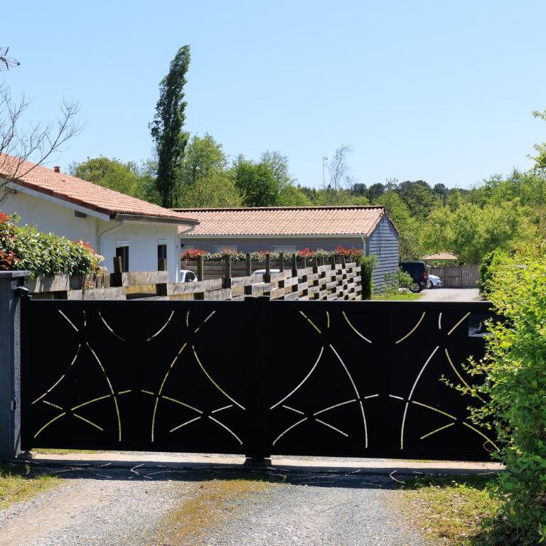 Appartement 6 Personnes Soustons - Two-Bedroom Deluxe Apartment with Garden View - 22