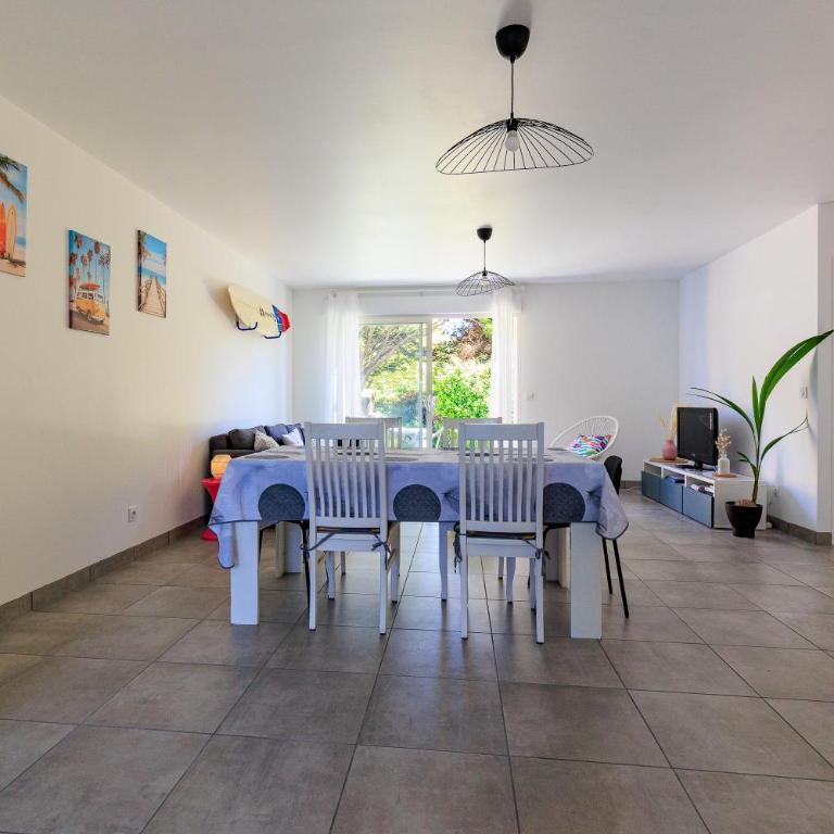 Appartement 6 Personnes Soustons - Two-Bedroom Deluxe Apartment with Garden View - 5
