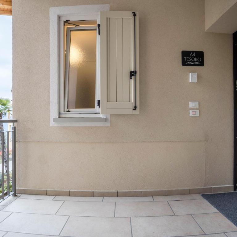 Residence La Villa Tesoro - Appartamento Deluxe con 2 Camere da Letto e Vista Giardino - 18