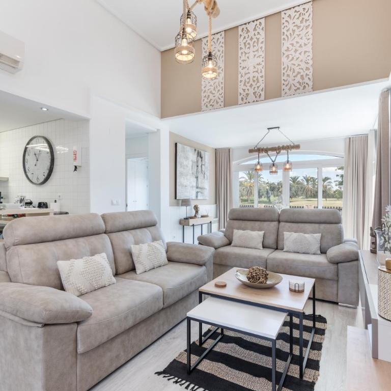 Luxury Frontline Golf Villa - Villa - 4