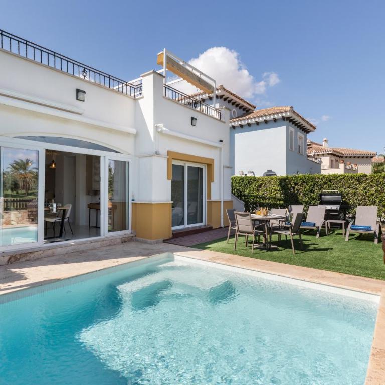 Luxury Frontline Golf Villa - Villa - 2