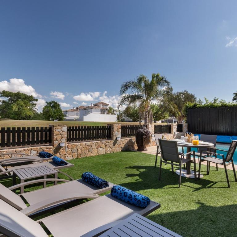 Luxury Frontline Golf Villa - Villa - 25