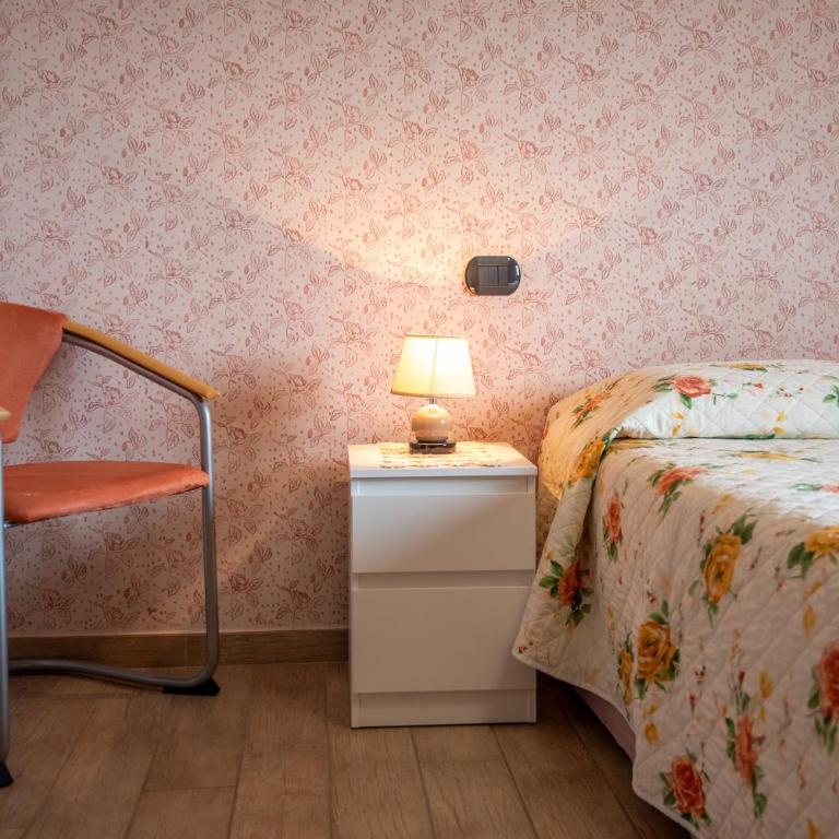Tenuta Fornacelle La Rosa - Two-Bedroom Deluxe Apartment with Garden View - 14