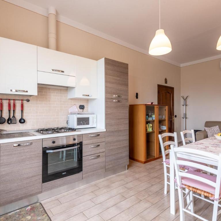 Tenuta Fornacelle La Rosa - Two-Bedroom Deluxe Apartment with Garden View - 12