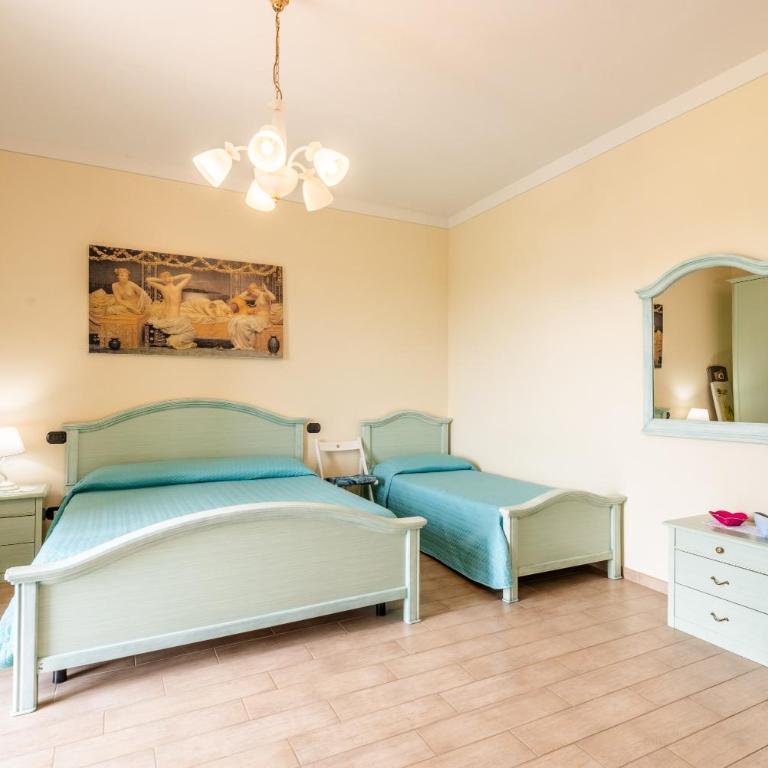 Tenuta Fornacelle La Rosa - Two-Bedroom Deluxe Apartment with Garden View - 19