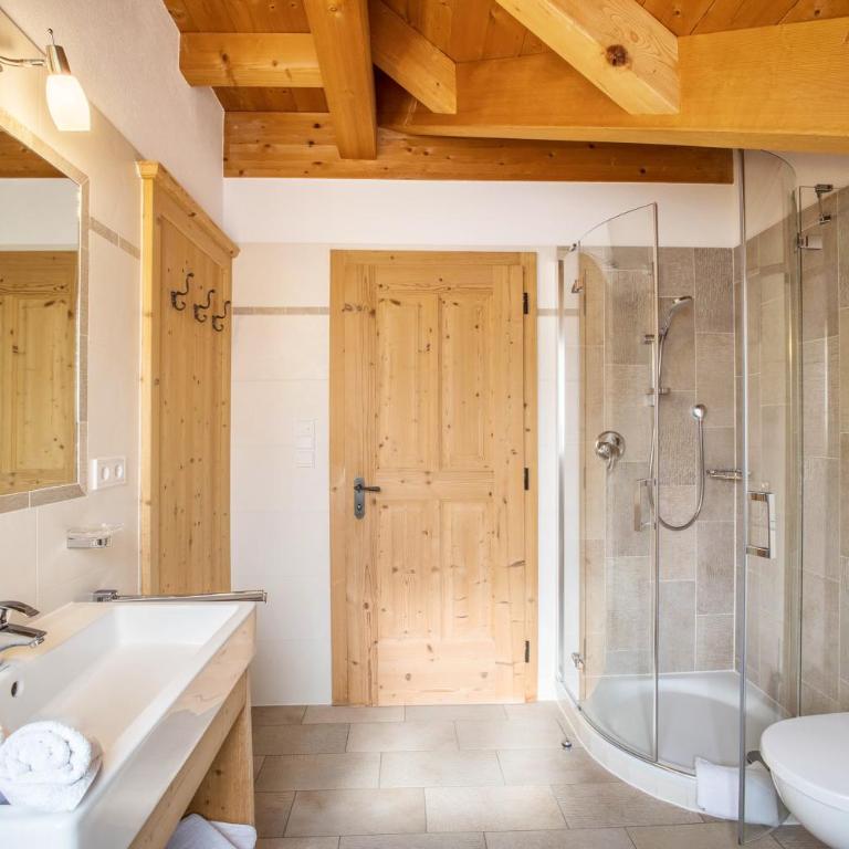 Stoffnerhof Apt Alpenrose - Appartamento Deluxe con 2 Camere da Letto e Vista Giardino - 28
