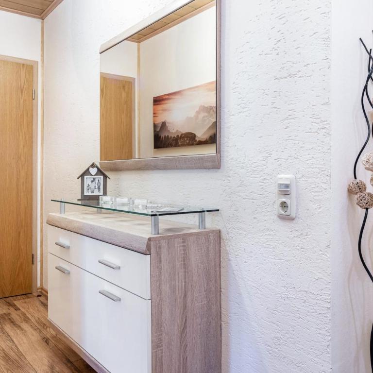 Landhaus Echerschwang - Superior Apartment mit 1 Schlafzimmer und Balkon - 13