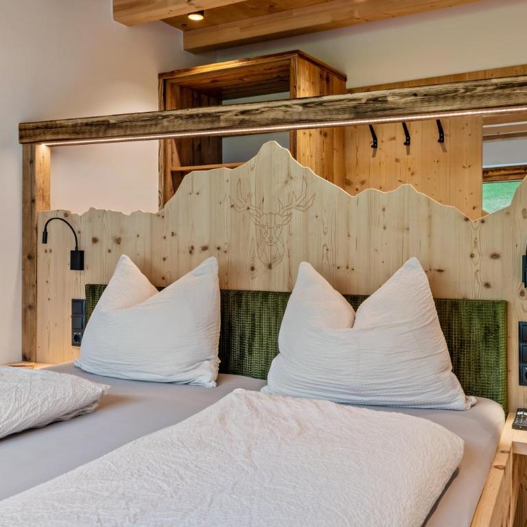 Blosegghof Bergchalets Waldblick - Two-Bedroom Deluxe Apartment with Garden View - 11