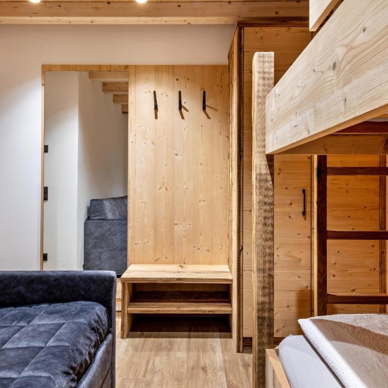 Blosegghof Bergchalets Waldblick - Two-Bedroom Deluxe Apartment with Garden View - 16