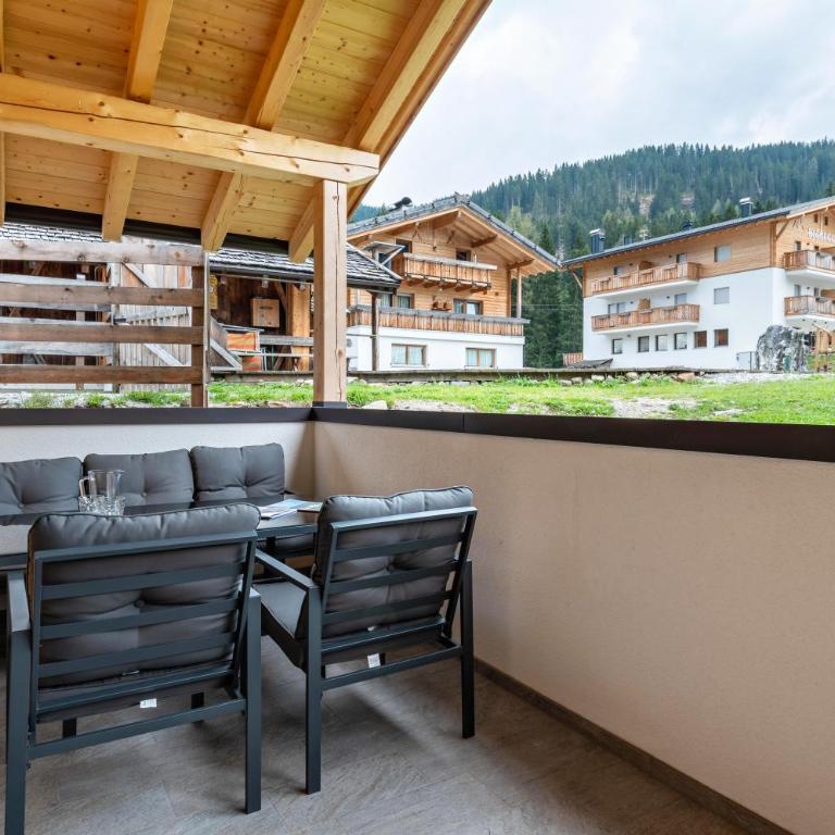 Blosegghof Bergchalets Waldblick - Two-Bedroom Deluxe Apartment with Garden View - 3
