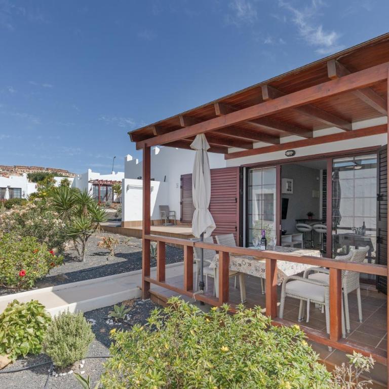 Casa Mariposa - Deluxe Bungalow with Garden View - 2