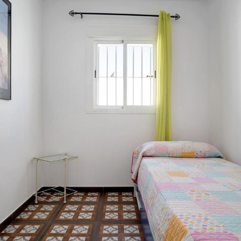 Casa Cala del Aceite 1 - Habitación Cuádruple con ducha - 16