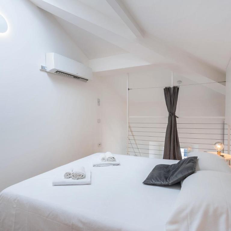 Varenna amorevole dimora in Lecco - One-Bedroom Apartment with Garden View - 13