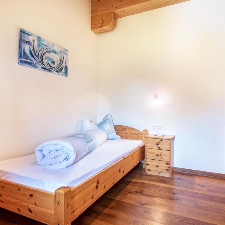 App Dolomiten Winklerhof - Deluxe-Apartment mit 2 Schlafzimmern und Gartenblick - 17