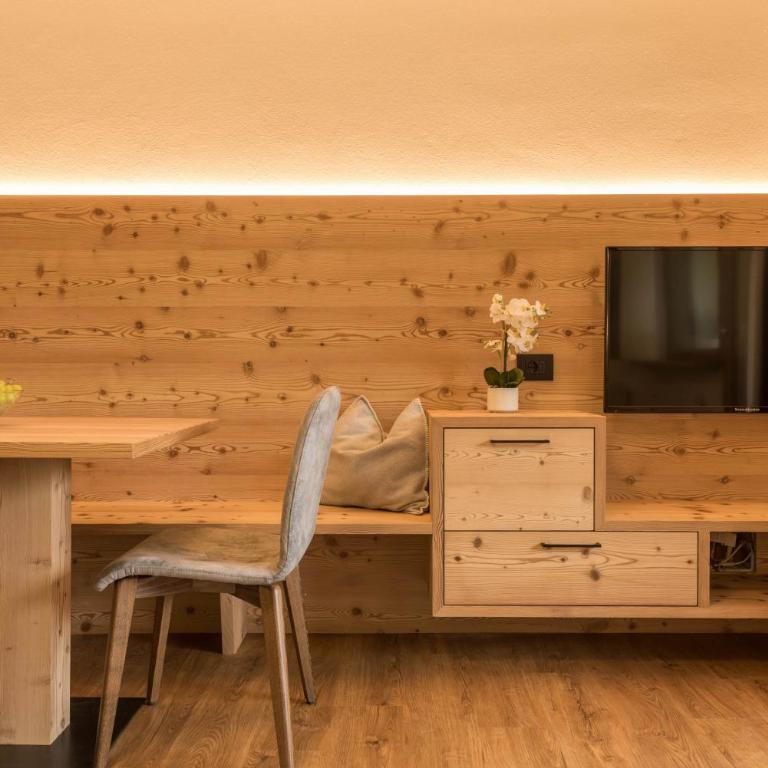 Apt Mirko - Haus Kostner - Superior Apartment mit 1 Schlafzimmer und Balkon - 1
