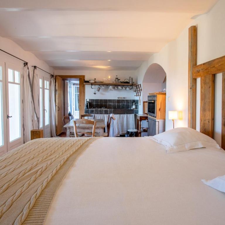La Maison de Constance - Two-Bedroom Deluxe Apartment with Ocean View - 5