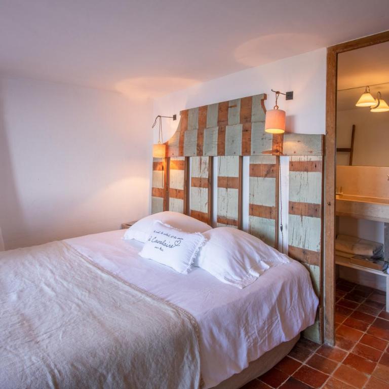 La Maison de Constance - Two-Bedroom Deluxe Apartment with Ocean View - 11