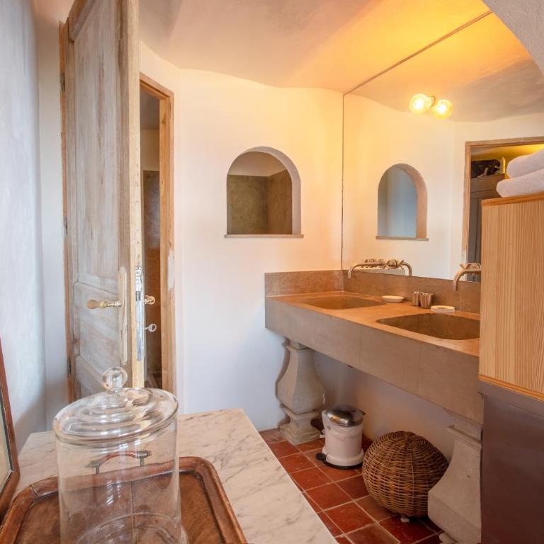 La Maison de Constance - Two-Bedroom Deluxe Apartment with Ocean View - 8