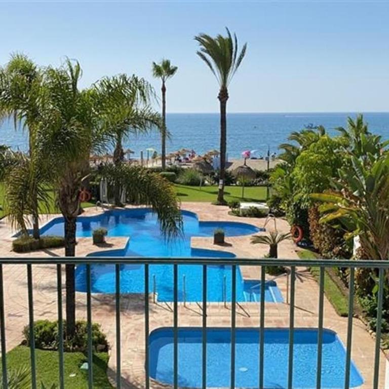 Frontline Beach Apartment - Apartamento Deluxe de 2 dormitorios con vistas al mar - 1