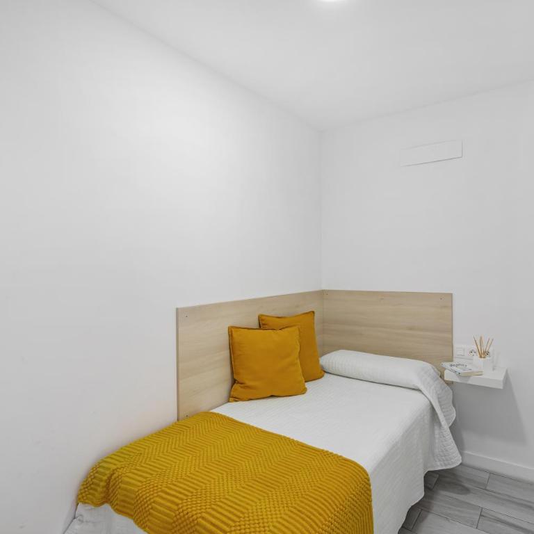 Newly Refurbished Beachfront - Two-Bedroom Deluxe Apartment with Ocean View - 18