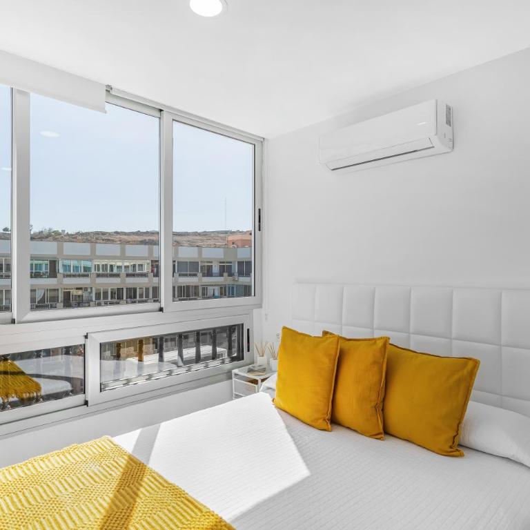 Newly Refurbished Beachfront - Two-Bedroom Deluxe Apartment with Ocean View - 13
