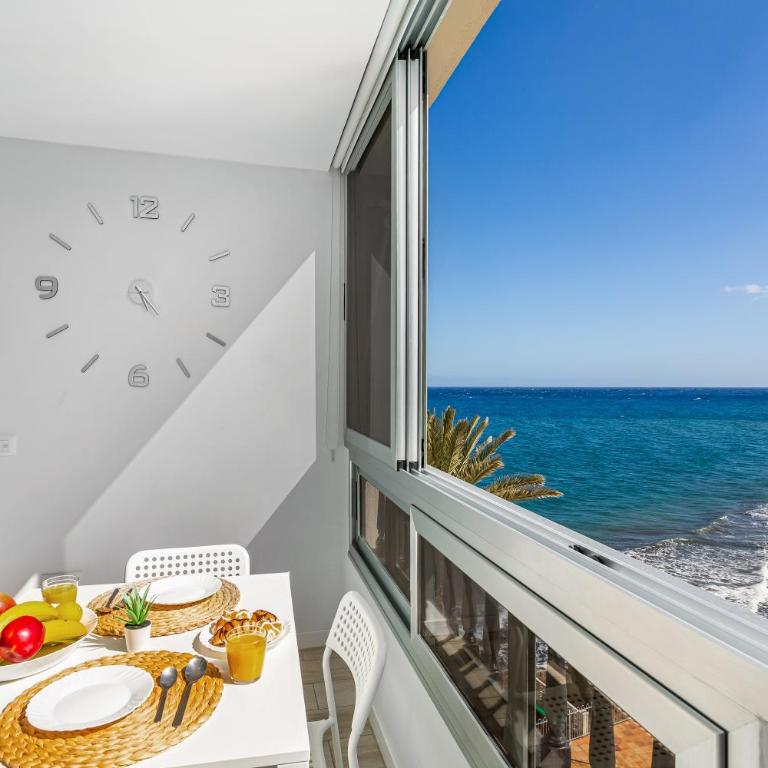 Newly Refurbished Beachfront - Two-Bedroom Deluxe Apartment with Ocean View - 4