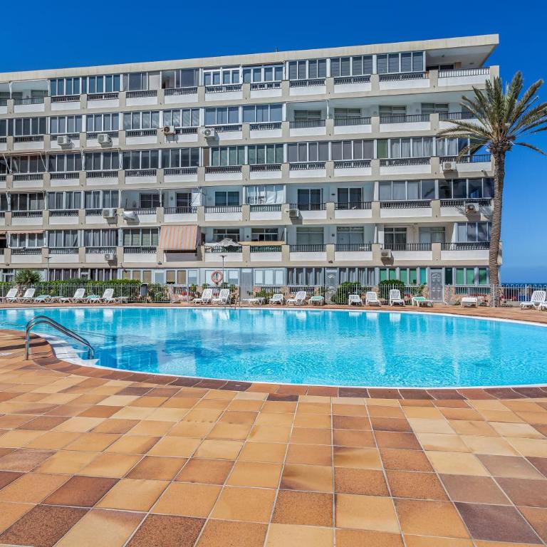 Newly Refurbished Beachfront - Two-Bedroom Deluxe Apartment with Ocean View - 25