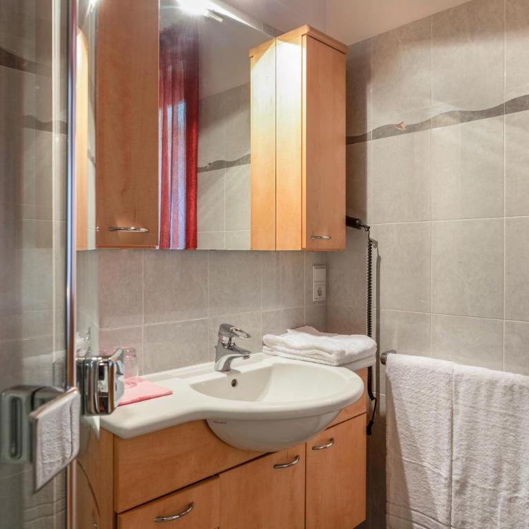 Annenhof Apt Spatz in der Hand - Appartamento Deluxe con 2 Camere da Letto e Vista Giardino - 17