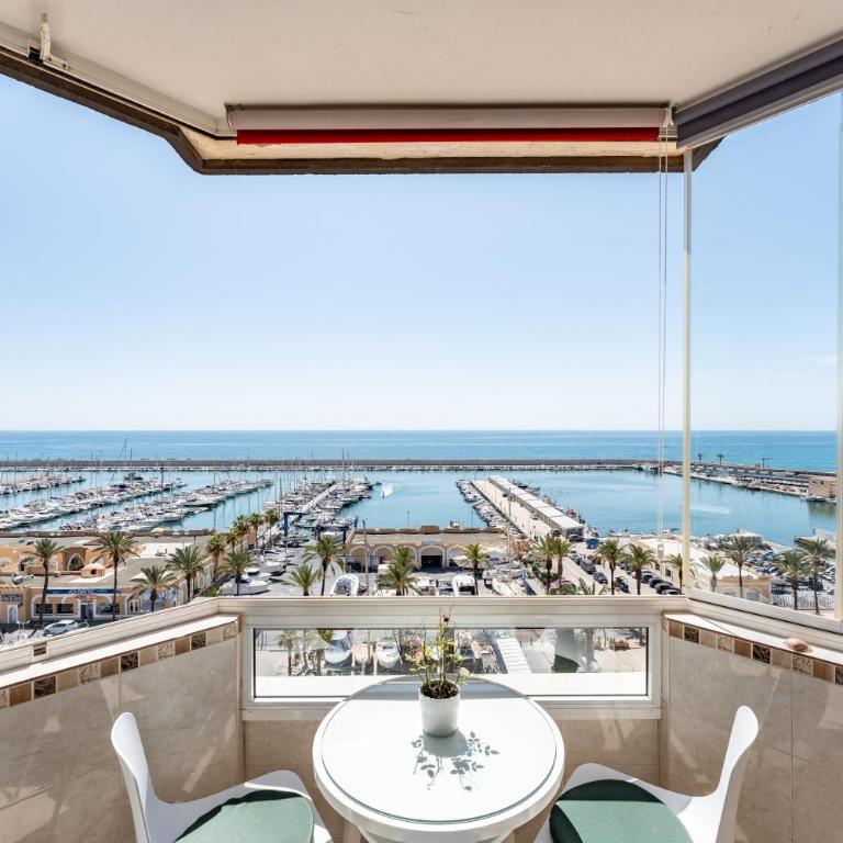 Stunning marina view apartment - Apartamento Superior de 1 dormitorio con balcón - 1
