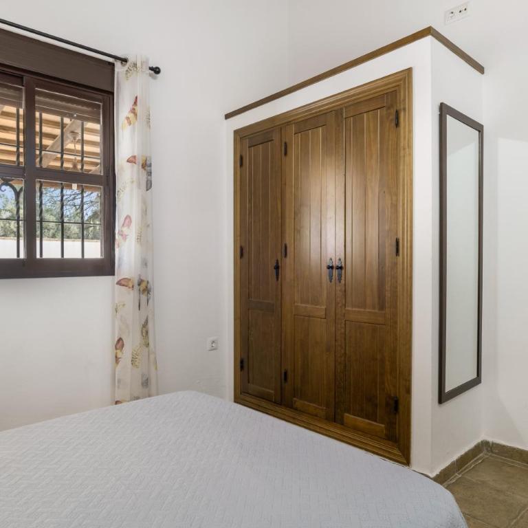 Cortijo Entrepinares - Apartamento Deluxe de 2 dormitorios con vistas al jardín - 13